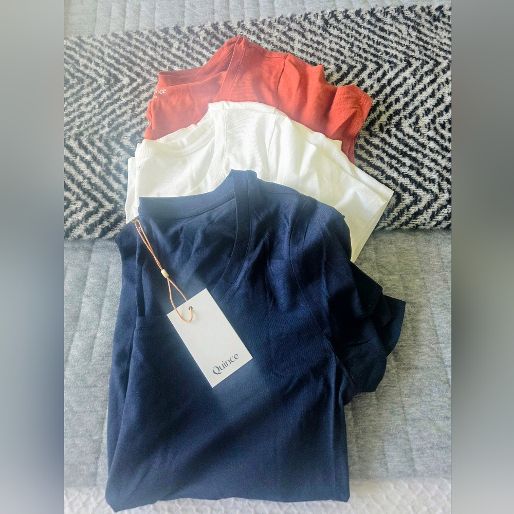 NOT FOR SALE SOLD NWT Quince Trio T-Shirt Pack - Navy, White, and Rust. All 3